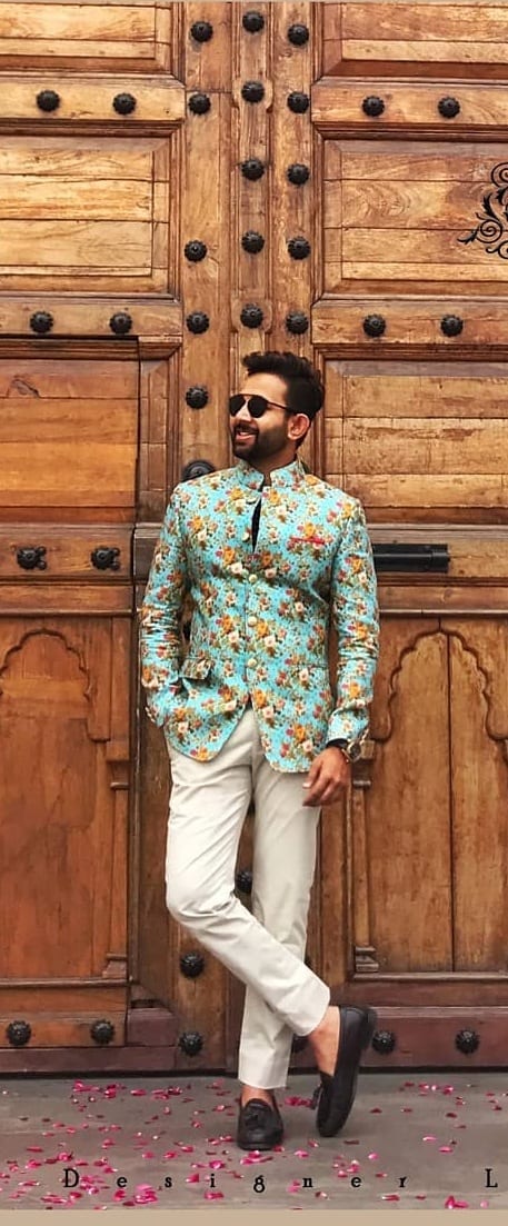 Trendy jodhpuri suit for men this season Trendy jodhpuri suit for men this season