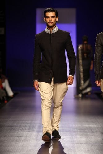 jodhpuri pants for royal men