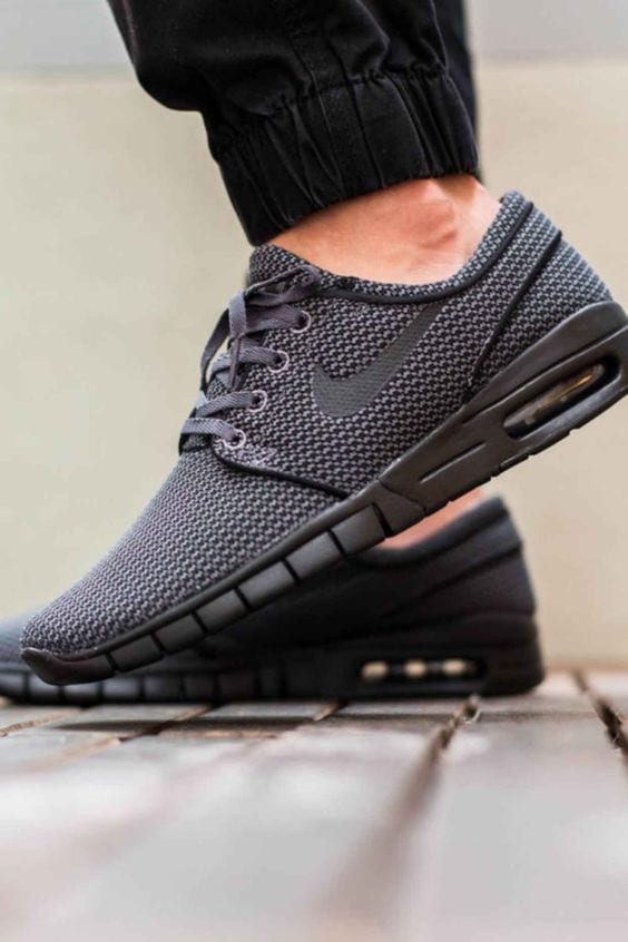 nike dark grey sneaker nike dark grey sneaker