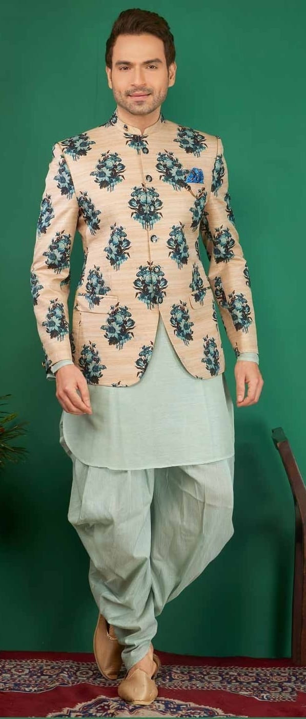 Mehndi Ceremony Outfit Ideas For Men This Wedding Season Mehndi Ceremony Outfit Ideas For Men This Wedding Season