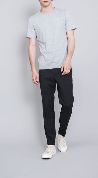 Light Grey- 5 Outfit Colours Light Skin Tone Men Should Avoid Light Grey- 5 Outfit Colours Light Skin Tone Men Should Avoid
