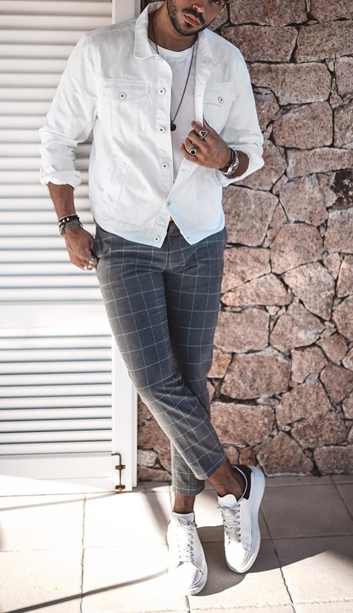 Colours Medium Skin Tone should avoid wearing Colours Medium Skin Tone should avoid wearing