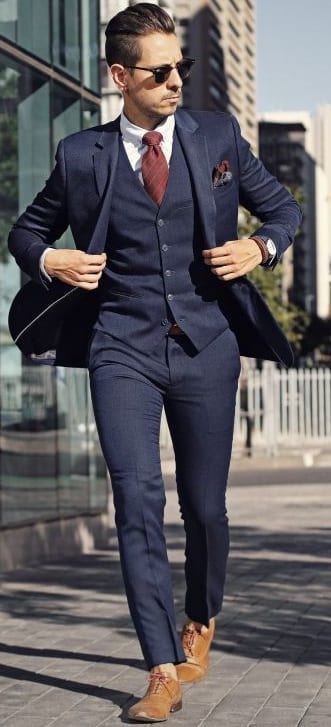 navy blue suit with burgundy tie navy blue suit with burgundy tie