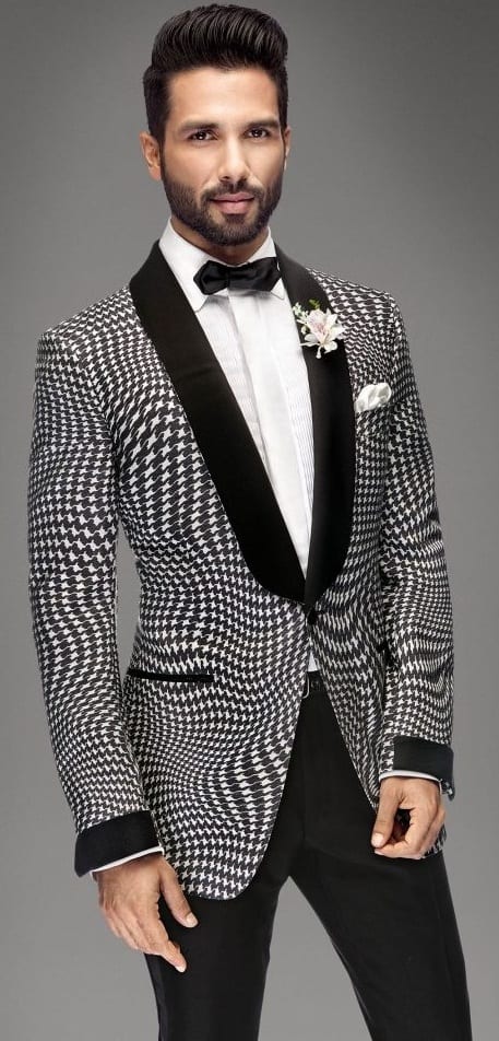Shahid Kapoor looks Shahid Kapoor looks