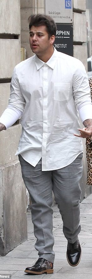 Fashion Mistake Men Should Avoid Fashion Mistake Men Should Avoid