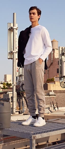 Men Posing For Instagram In 2019 Men Posing For Instagram In 2019