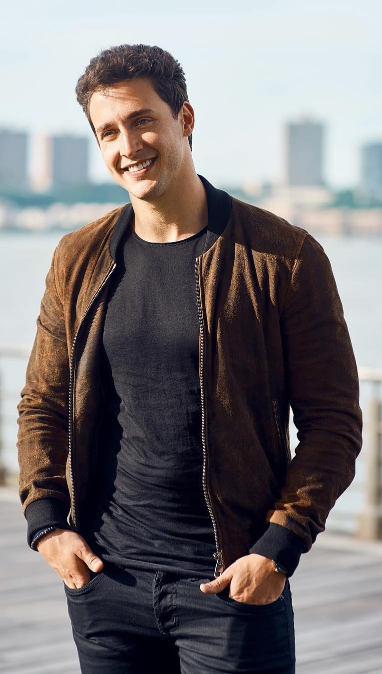 Stylish Dr. Mike Outfit Ideas For Men Stylish Dr. Mike Outfit Ideas For Men