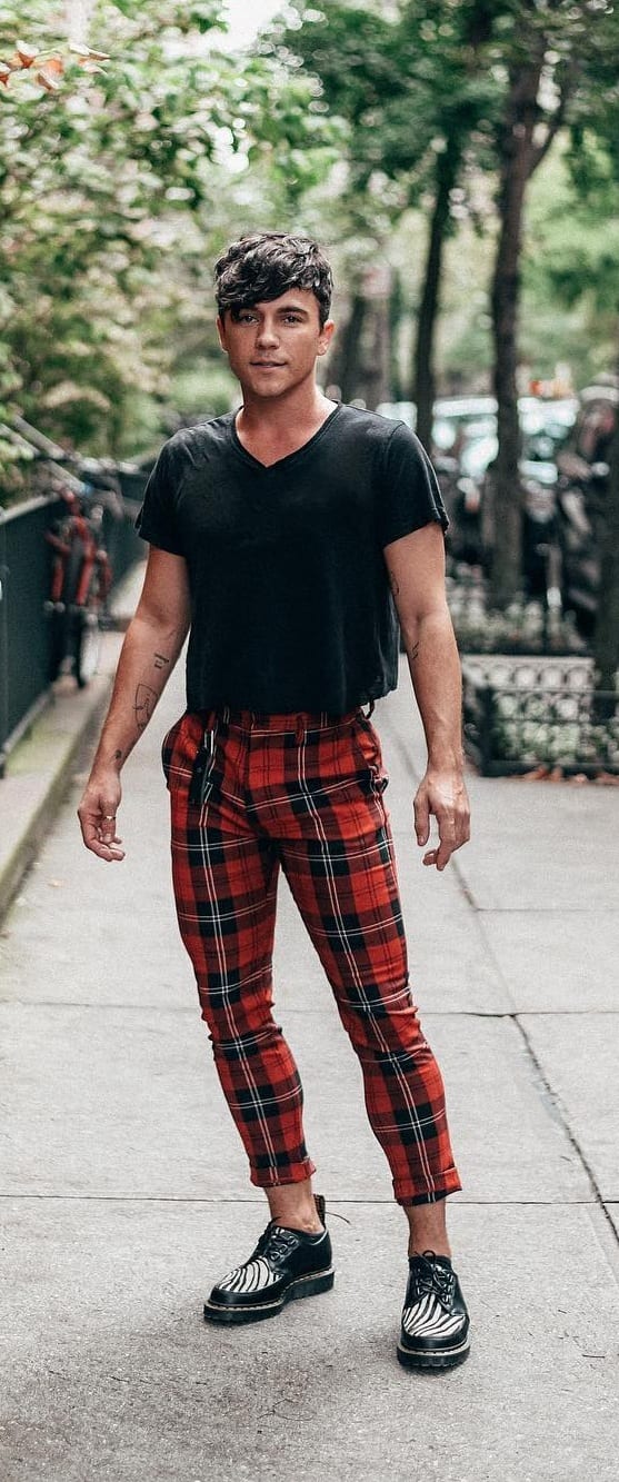 Black and red plaid pant idea for men Black and red plaid pant idea for men