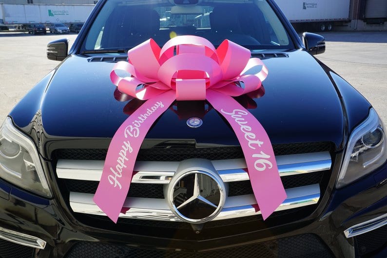 Mercedes With Bow Mercedes With Bow