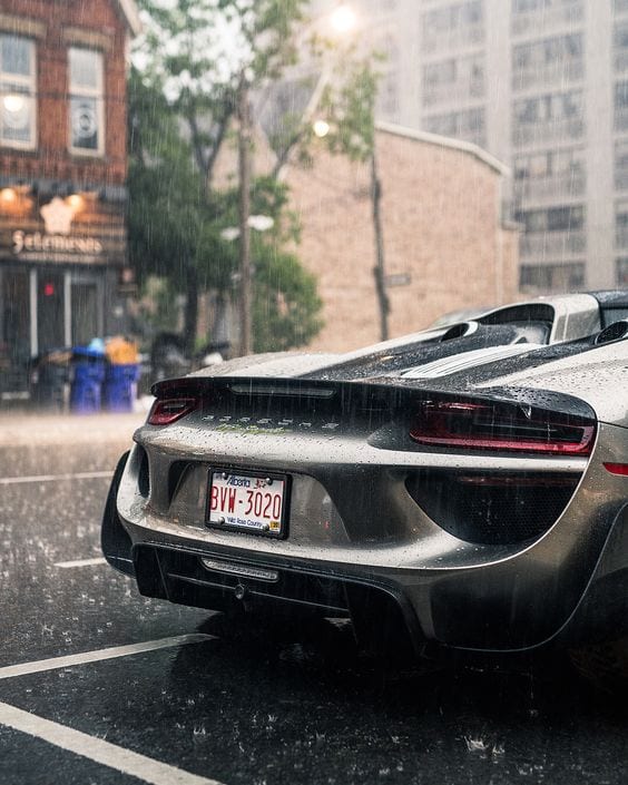 Porsche 918 spyder GREY WALLPAPER Porsche 918 spyder GREY WALLPAPER