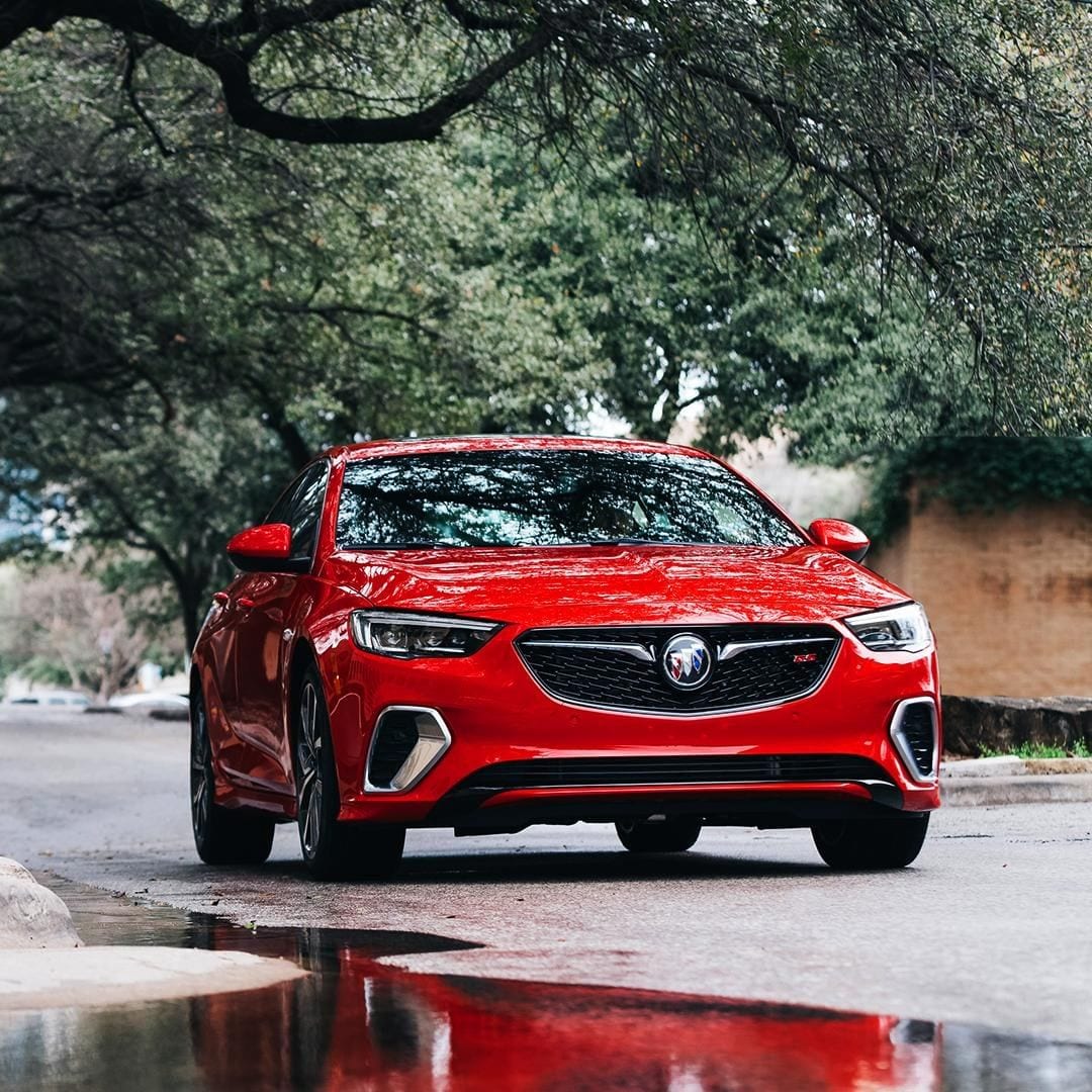RED REGAL GS BUICK CAR RED REGAL GS BUICK CAR