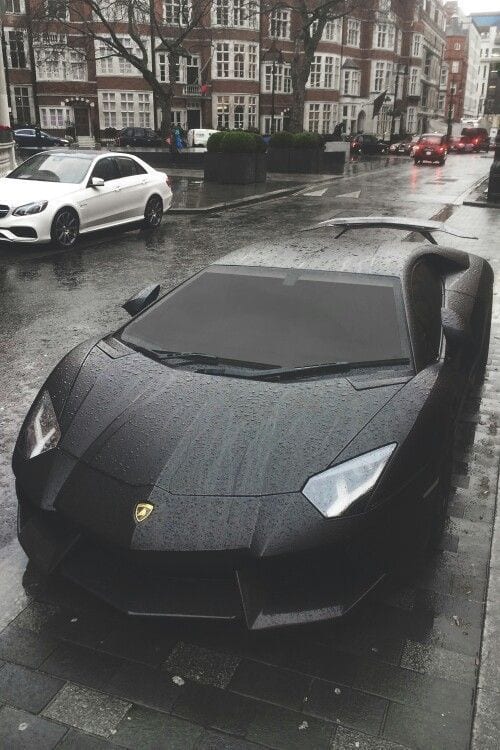 LAMBORGHINI BLACK ON THE STREETS LAMBORGHINI BLACK ON THE STREETS