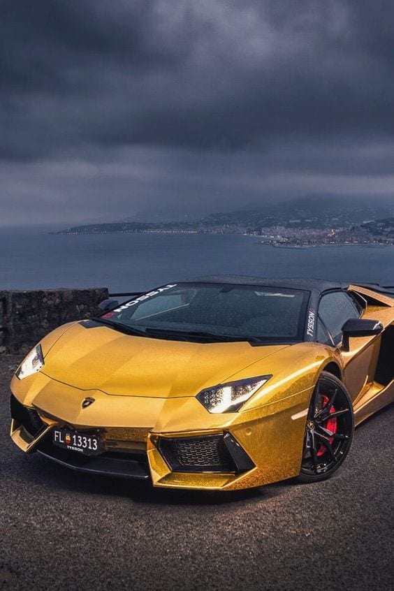 LAMBORGHINI BY THE BEACH LAMBORGHINI BY THE BEACH
