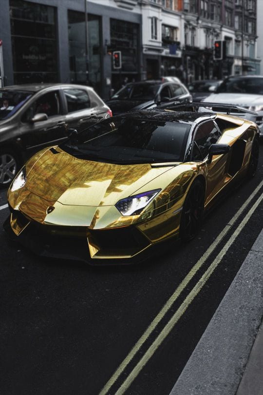 LAMBORGHINI GOLD ON STREETS LAMBORGHINI GOLD ON STREETS