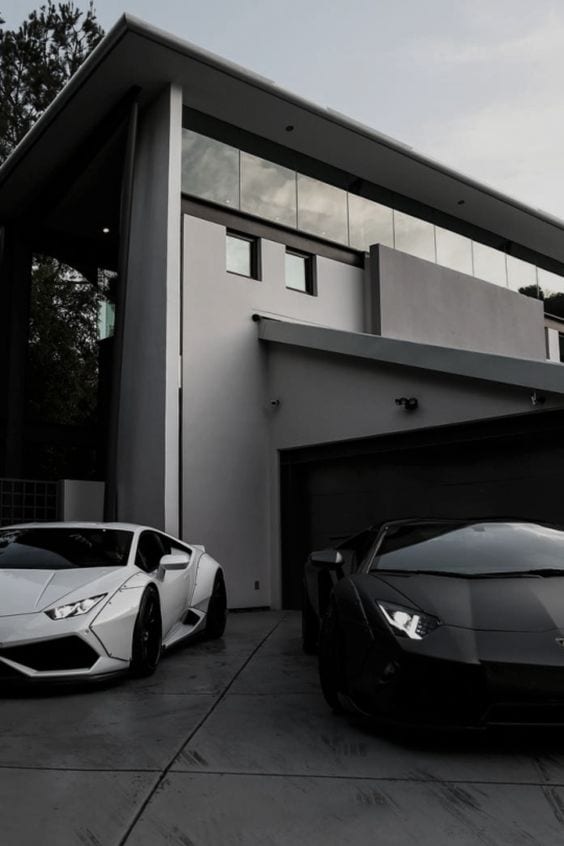 LAMBORGHINI WHITE AND BLACK LAMBORGHINI WHITE AND BLACK