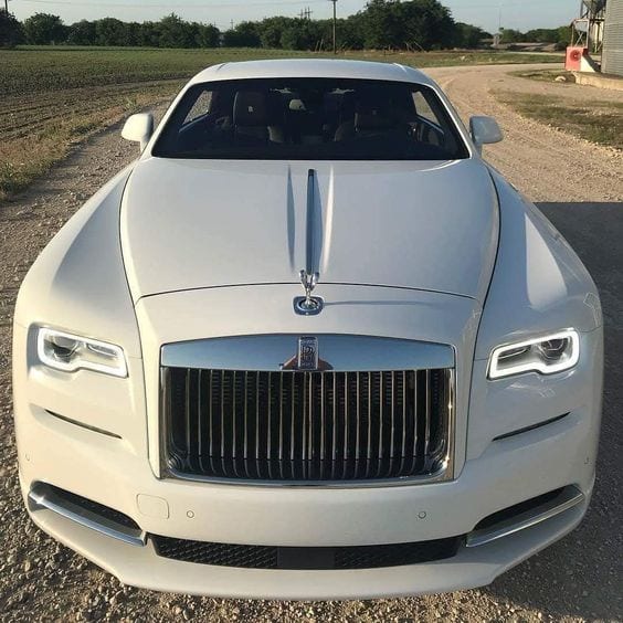 ROLLS ROYCE WHITE LUXURY ROLLS ROYCE WHITE LUXURY