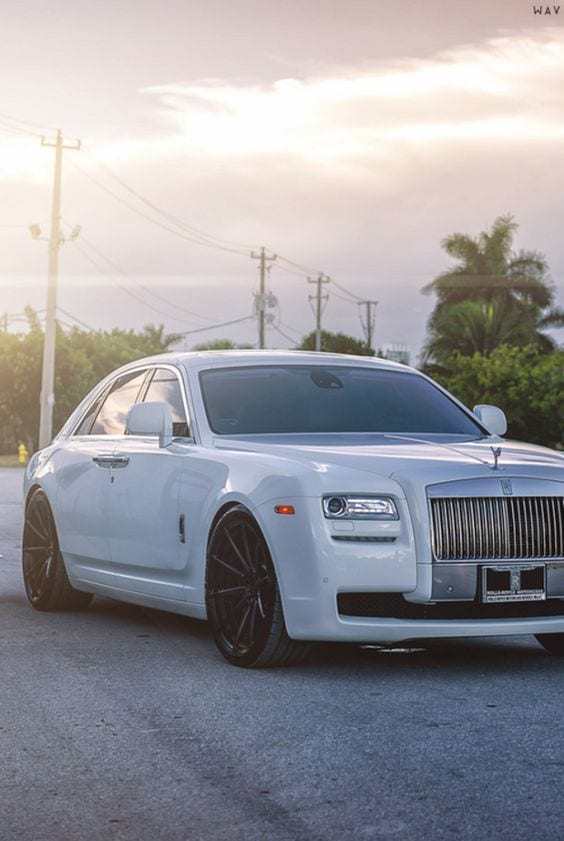 ROLLS ROYCE WHITE STREET ROLLS ROYCE WHITE STREET