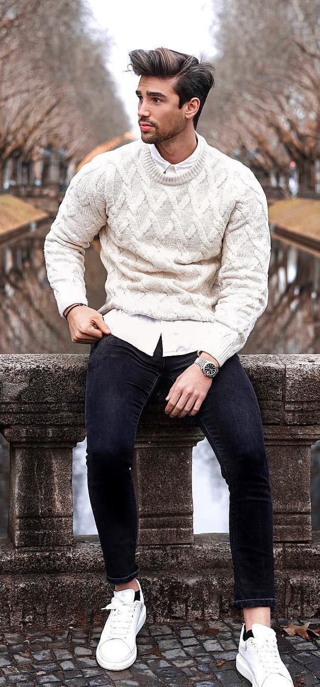 Mens Fall Outfit- White Sweatshirt and Denims Mens Fall Outfit- White Sweatshirt and Denims