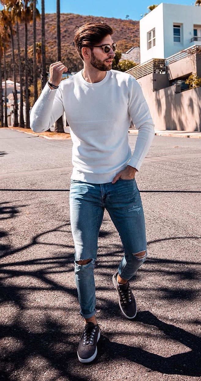 Basic White Tee and Jeans Outfit Basic White Tee and Jeans Outfit