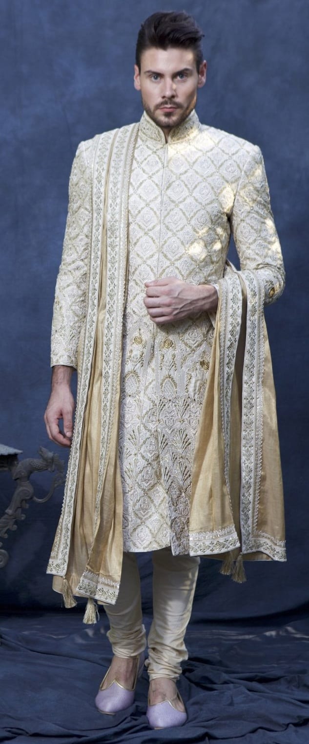 Stunning White and Gold Sherwani Outfit for Men Stunning White and Gold Sherwani Outfit for Men