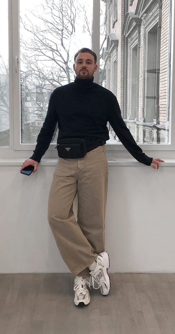 Turtleneck paired up with flared jeans outfit ideas Turtleneck paired up with flared jeans outfit ideas