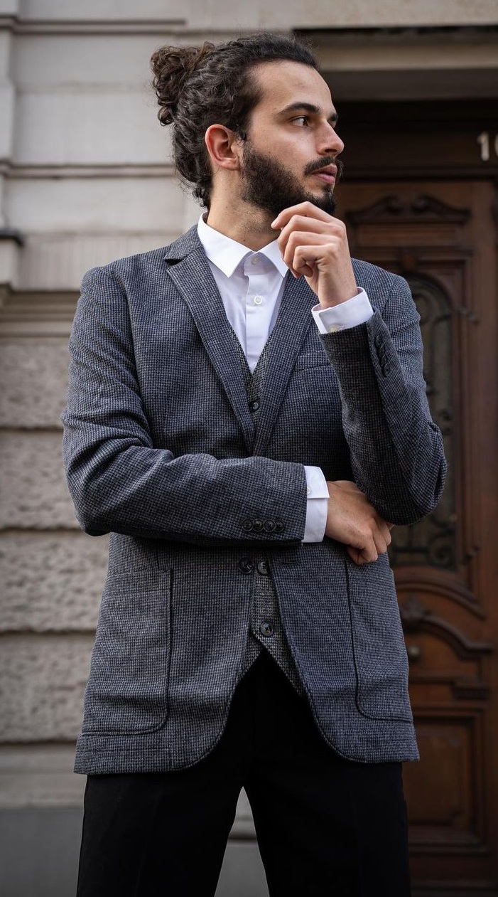 Full Man Bun Hairstyle for Men To Try Full Man Bun Hairstyle for Men To Try