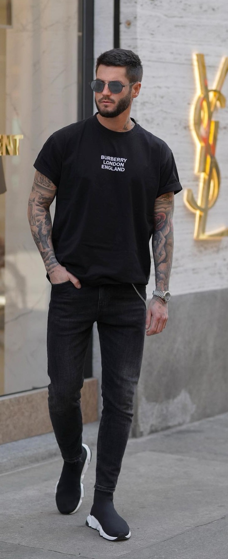 Rock in Black Jeans Rock in Black Jeans