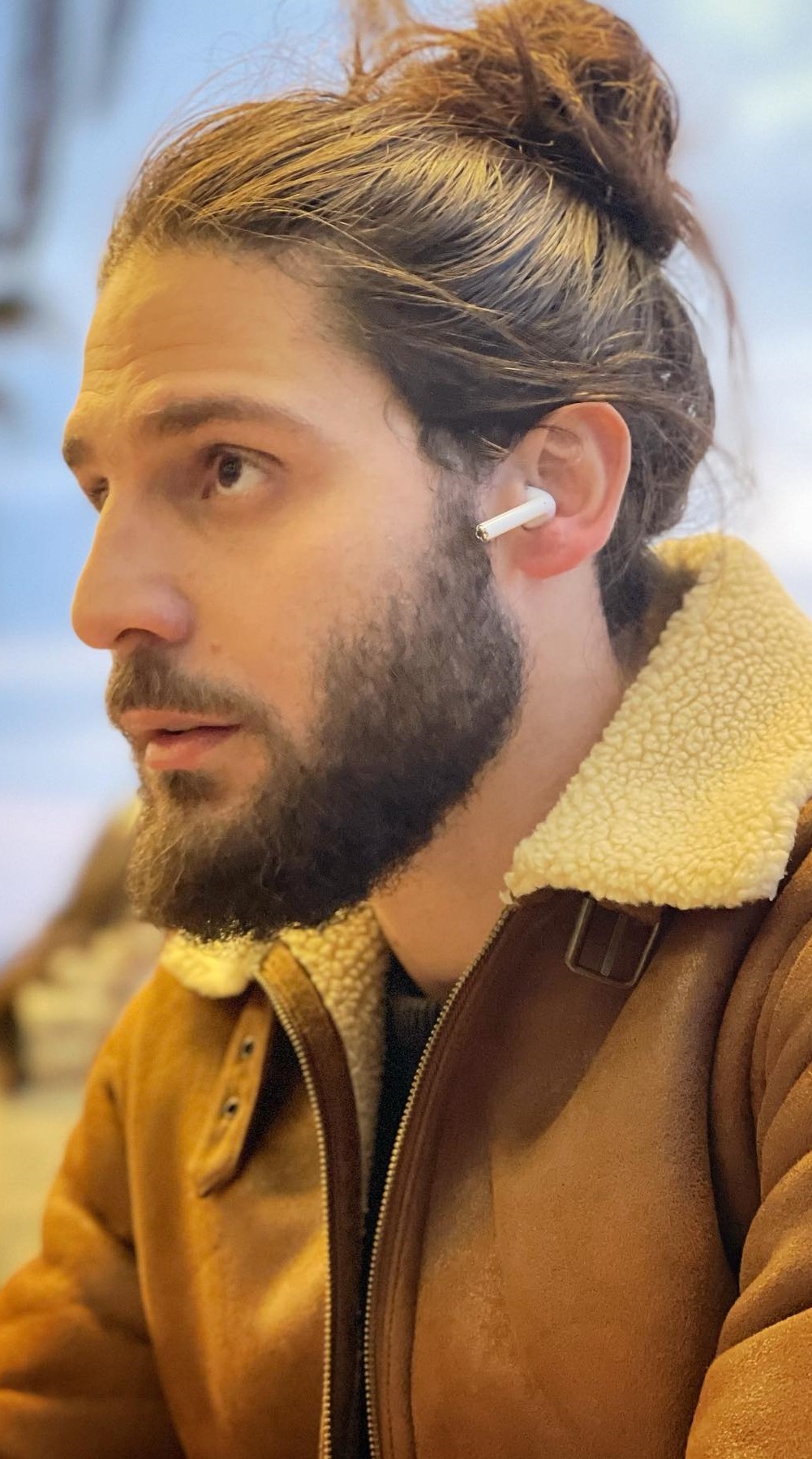 Man bun Hairstyle - Hairstyle inspiration for men in 2022 Man bun Hairstyle - Hairstyle inspiration for men in 2022