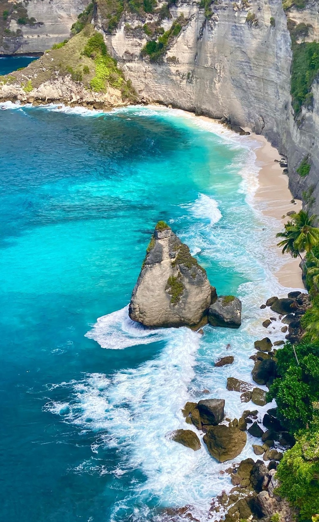 Blue Lagoon - instgrammable location from Bali. Blue Lagoon - instgrammable location from Bali.