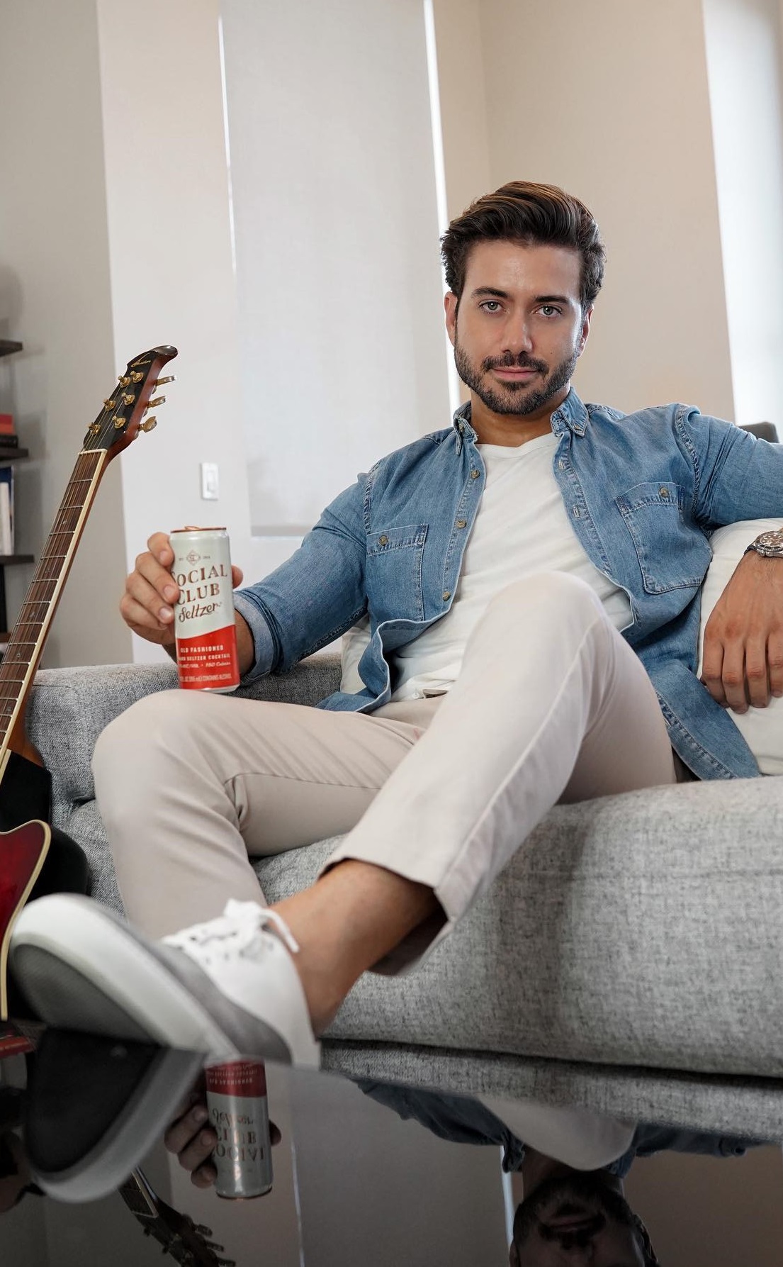 Denim Jackets _ White Tees weekend getaway outfit Denim Jackets _ White Tees weekend getaway outfit