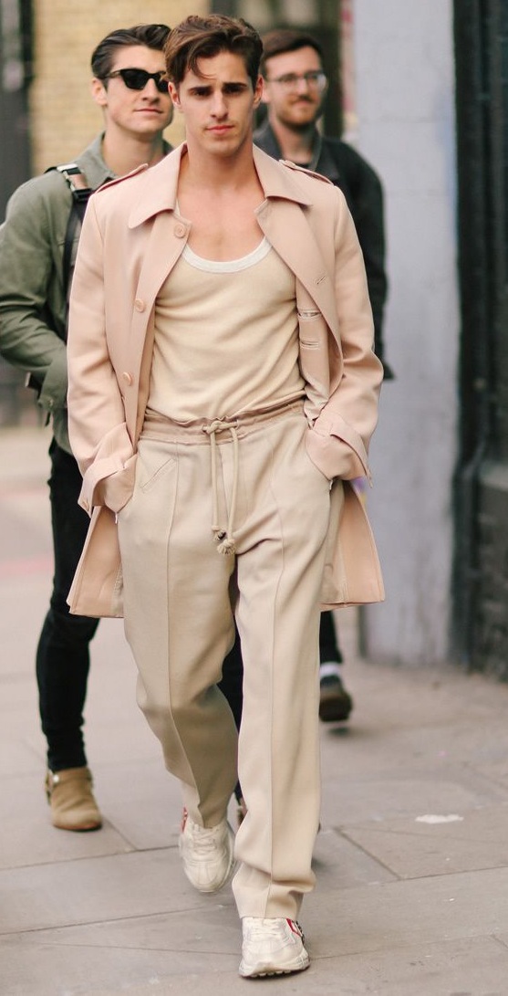 Beige color monochrome outfit Beige color monochrome outfit
