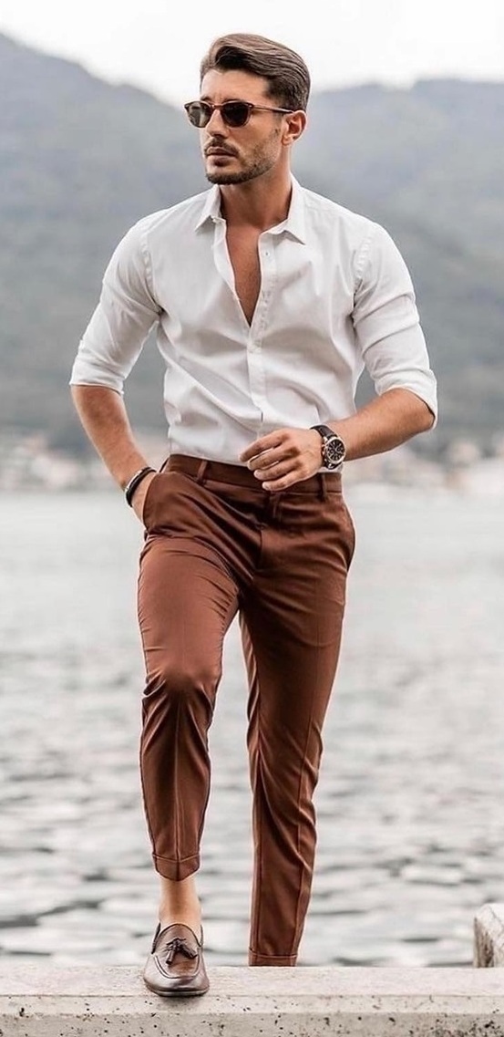Carrying yourself with confidence is one of those styling tips that men should never forget Carrying yourself with confidence is one of those styling tips that men should never forget