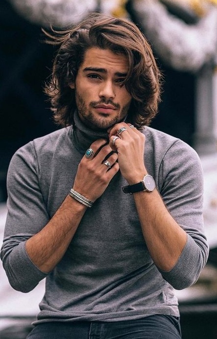 Side Partition in Long Hair . Side Partition in Long Hair .