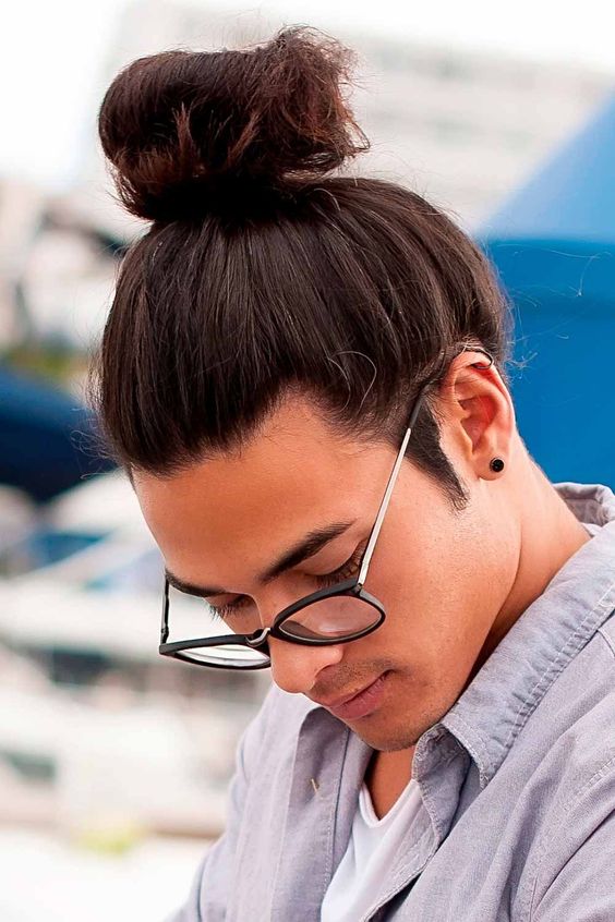 Smooth Man Bun .. Hairstyle ideas for Men Smooth Man Bun .. Hairstyle ideas for Men