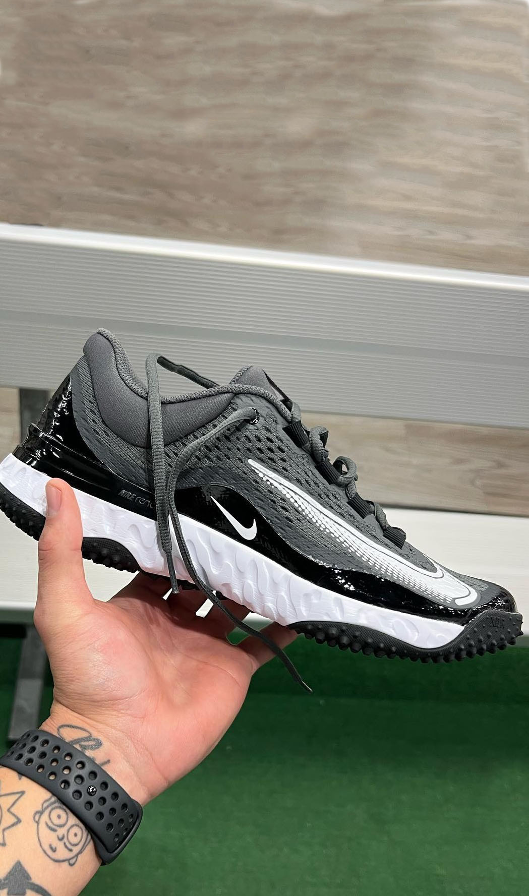 Training Shoes for Men - Mens Workout footwears Training Shoes for Men - Mens Workout footwears