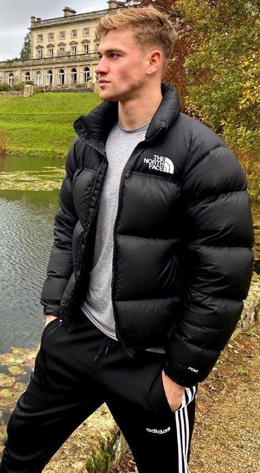 Quilted Puffer Jacket in black color Quilted Puffer Jacket in black color