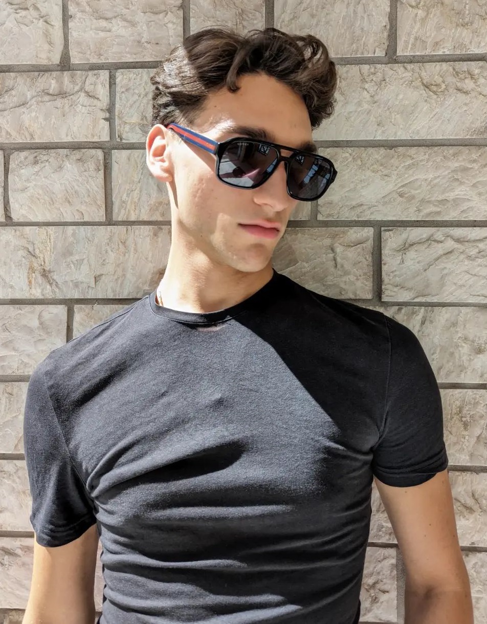 Gucci sunglasses with a black tshirt Gucci sunglasses with a black tshirt