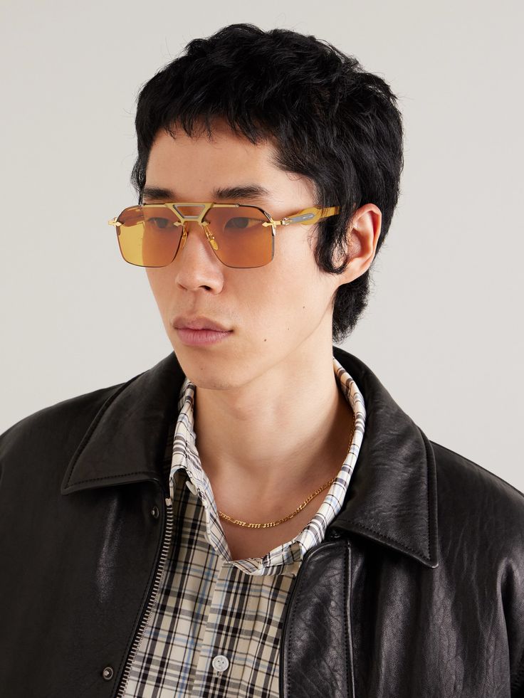 Retro Aviators with a Modern Twist Retro Aviators with a Modern Twist