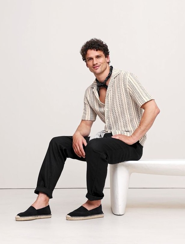Black Espadrilles and Cropped Trousers with Short Sleeve Shirt Black Espadrilles and Cropped Trousers with Short Sleeve Shirt