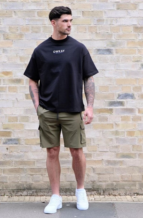 Black T-shirt With Green Cargo Shorts Black T-shirt With Green Cargo Shorts